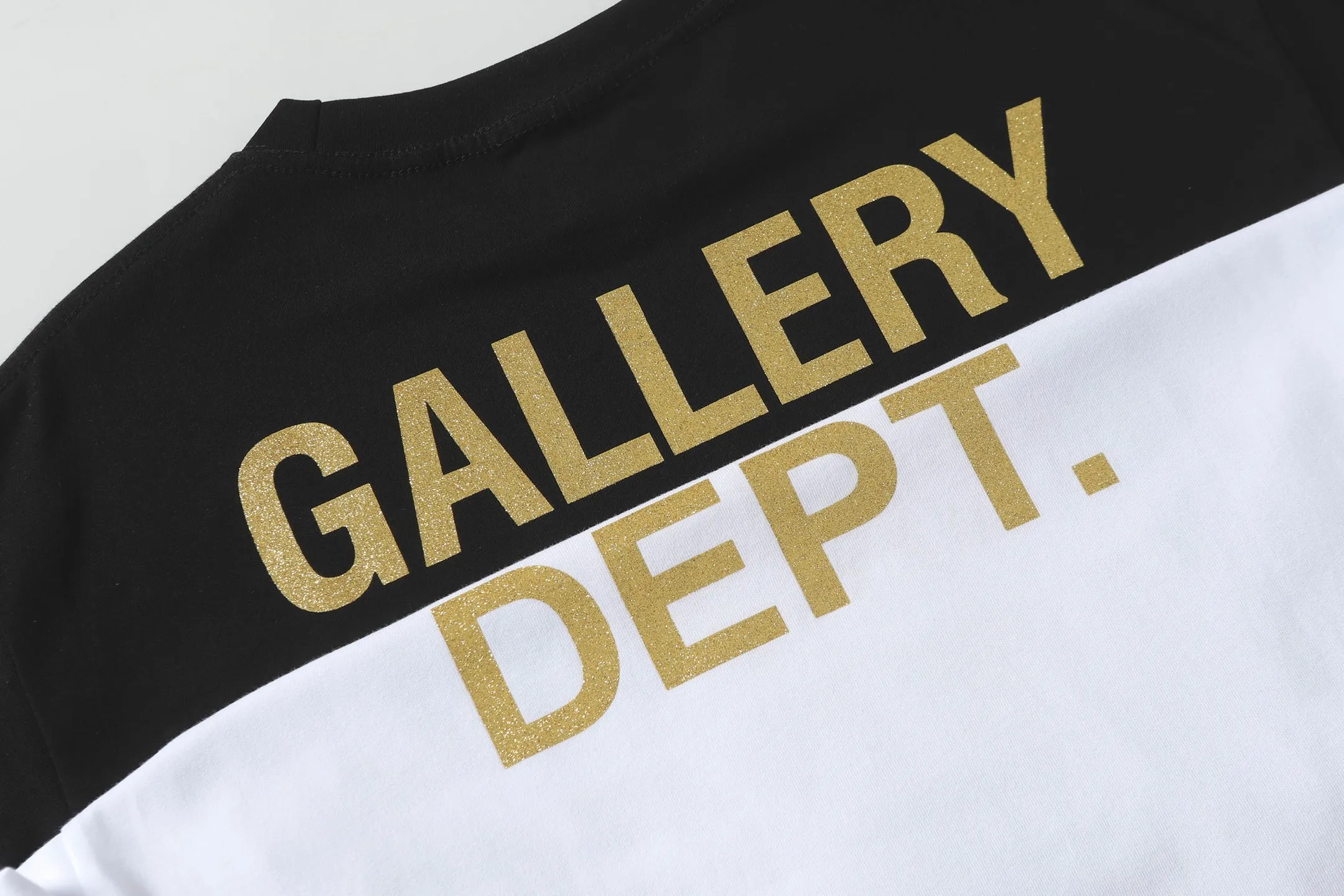 GALLERY.DEPT Summer new short-sleeved model number: D3323P104 Color: black white Size: S M L XL